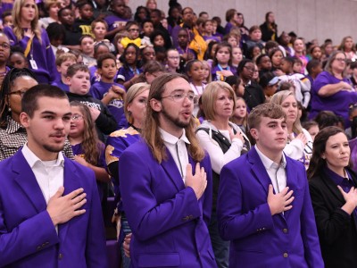 LHS students pledge