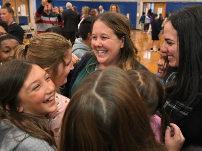 mn emily litz student hugs