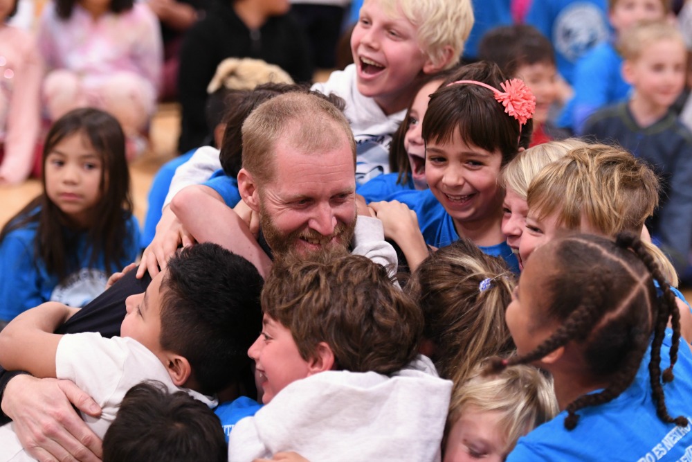 1000w 2018 Jackson Chris Bessonette with students