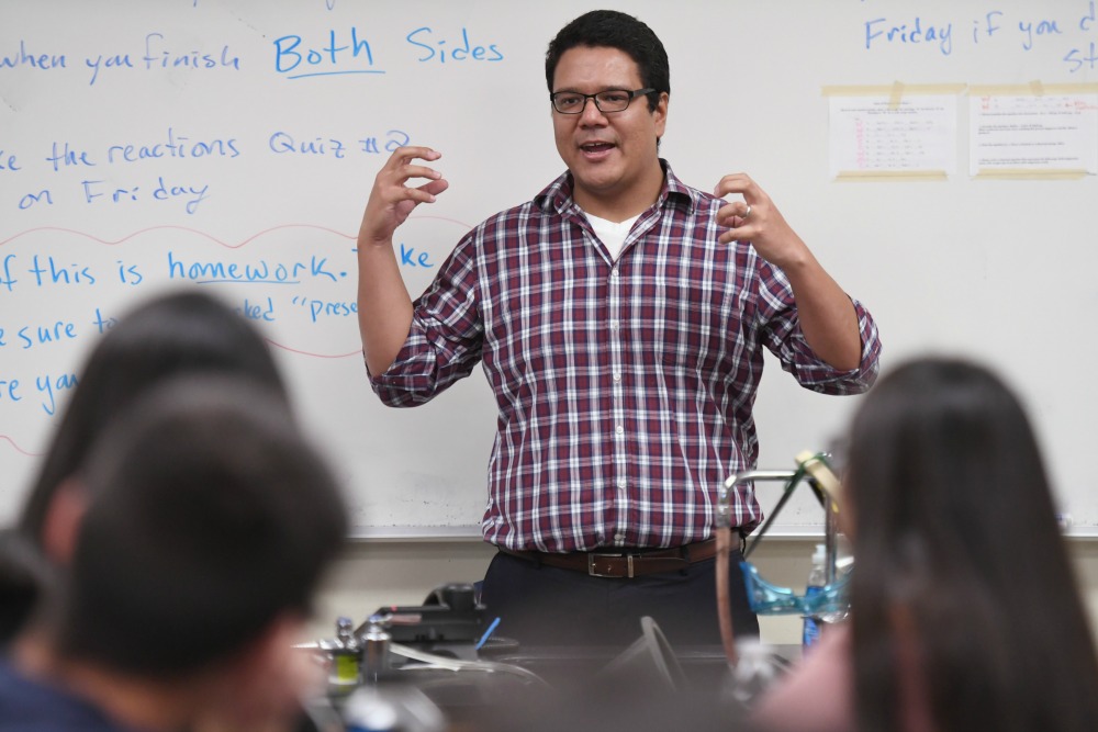 1000w Tucson 2017 Jonathan Cadena classroom