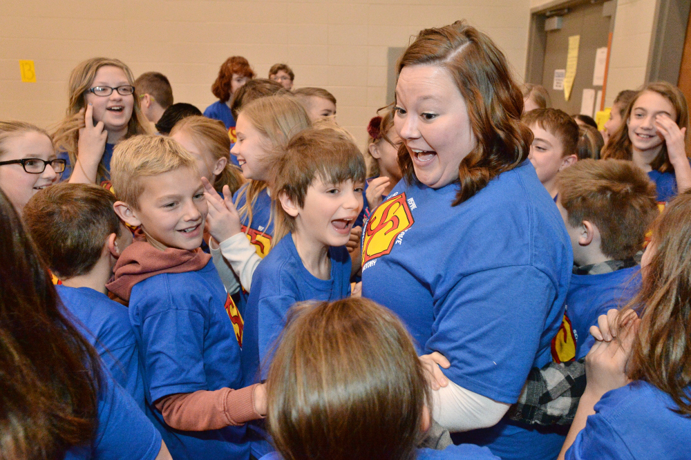 Amanda Christensen with students 1000w