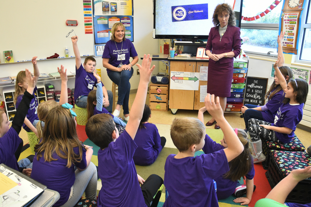 Lisa Richard Jane Foley Pioneer classroom 1000w